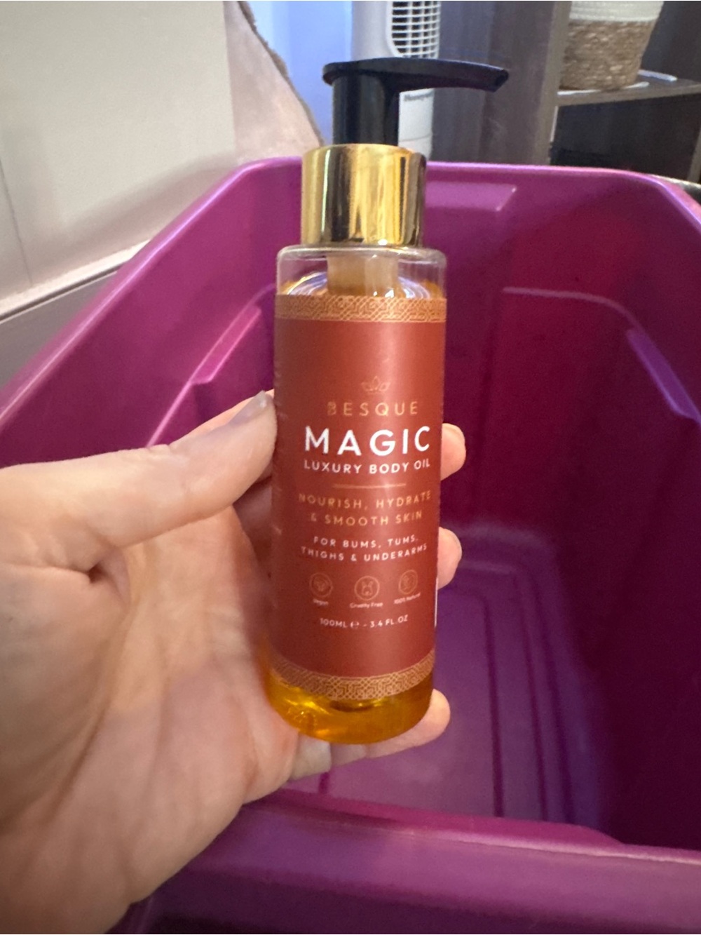 BESQUE Magic Luxury Body Oil - Warm Amber & Gold Bottle